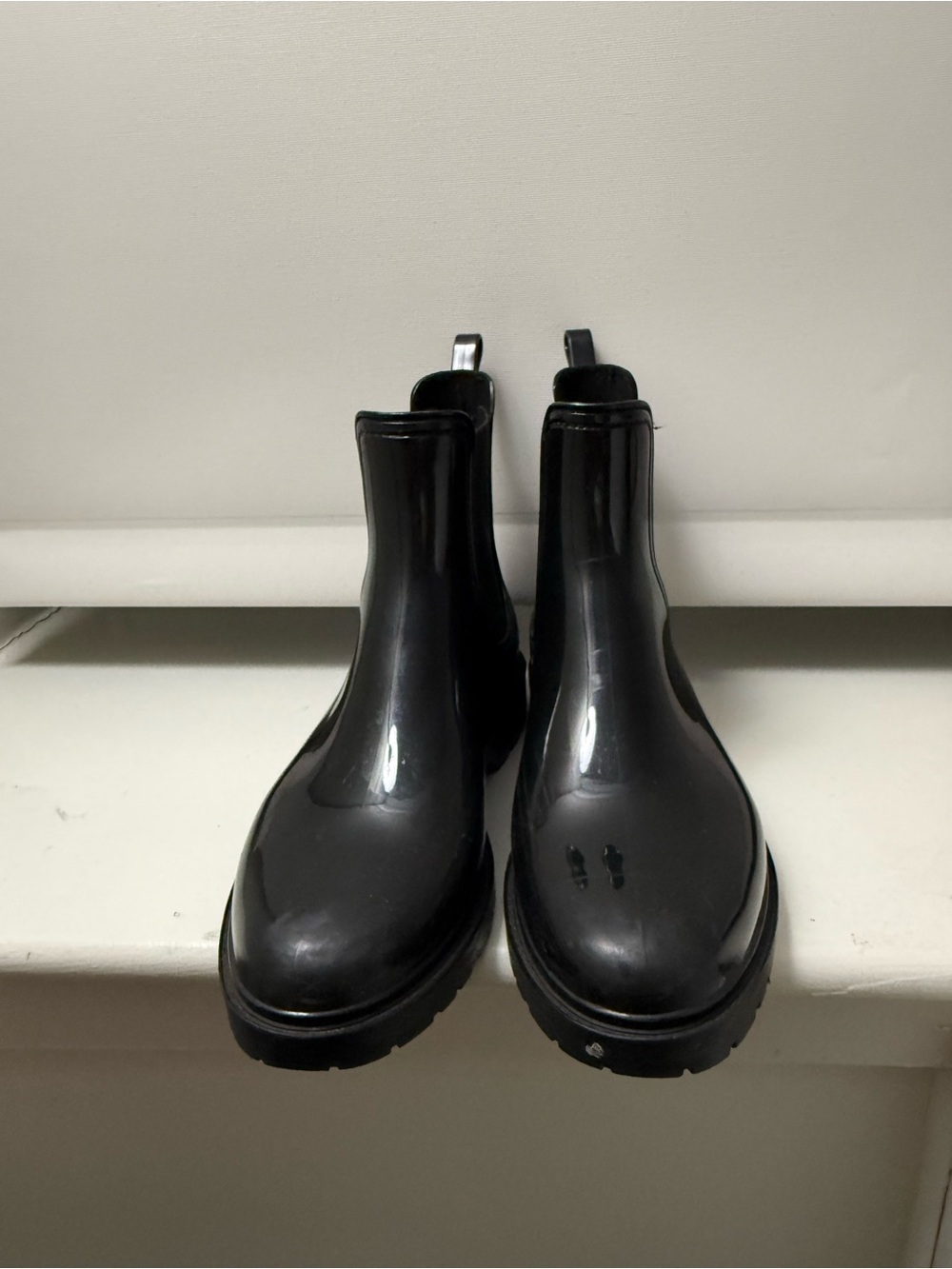 women Black Gloss Chelsea Rain Boots